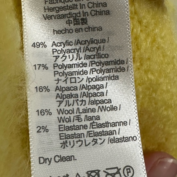 Madewell Alpaca and wool oversized crop yellow fuzzy sweater size XS. NWT - Picture 3 of 8